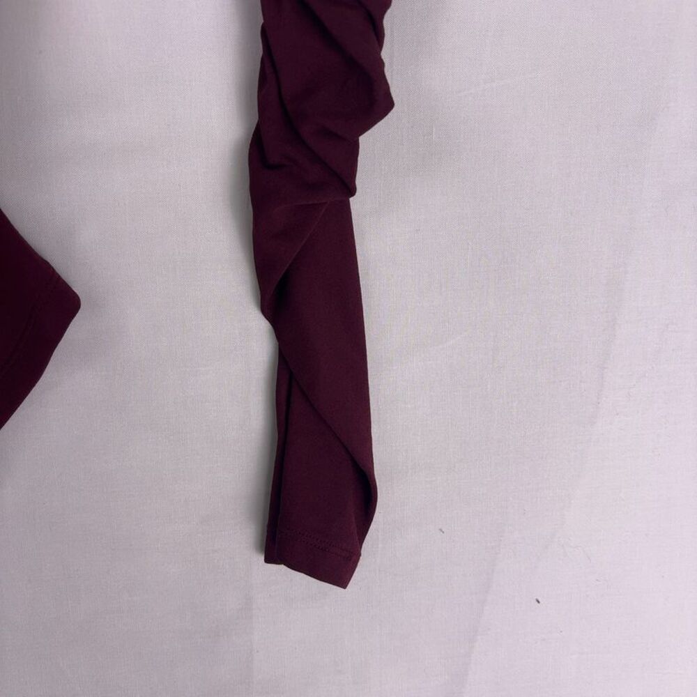 TOVE Ruched top - Picture 2 of 5